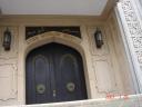 pintu masjid kobe